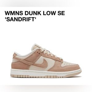 WOMENS DUNK LOW SE ‘SANDRIFT’